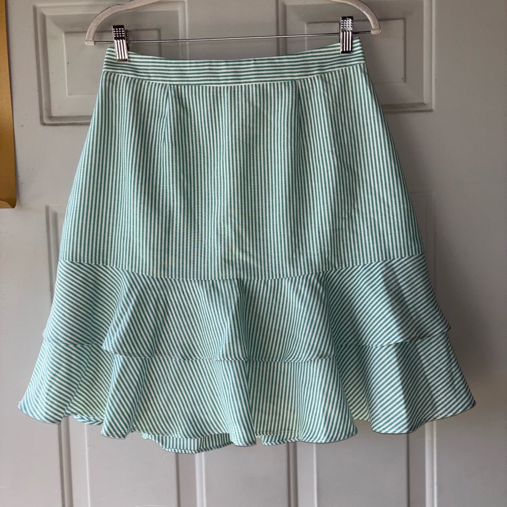Hutch green/white ruffle skirt size 6